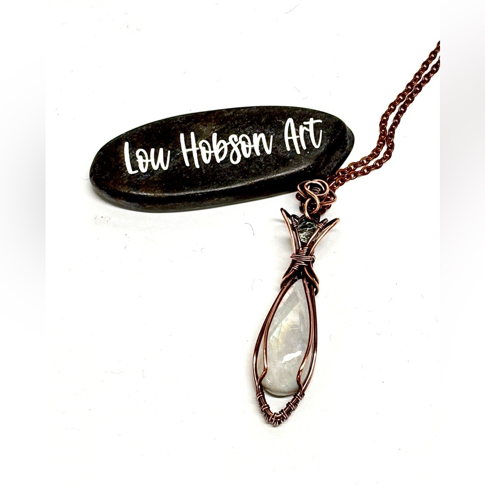 HAND CRAFTED Rainbow Moonstone Blue Topaz Wire Wrapped Copper Elegant Necklace - Picture 4 of 10